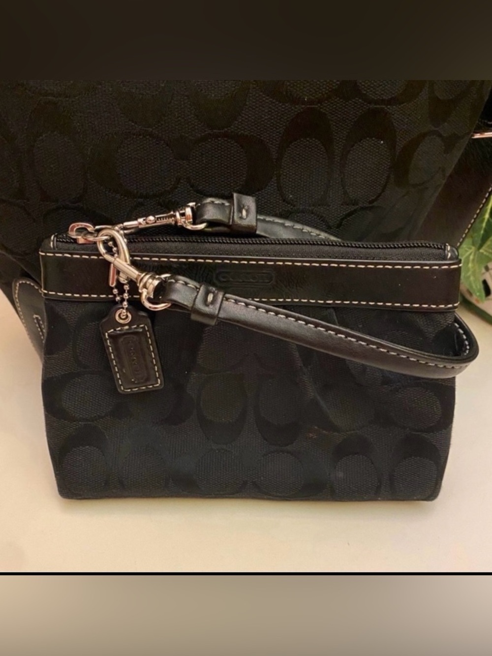 Coach Black Signature Jacquard Shoulder Bag - Picture 2 of 6